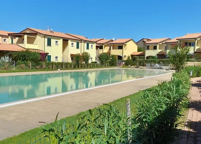 Max House A Un Passo Dal Mare Бадеси